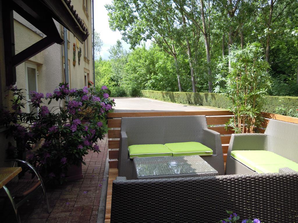 Logis Bagatelle - 51530 Dizy Hotel Екстериор снимка